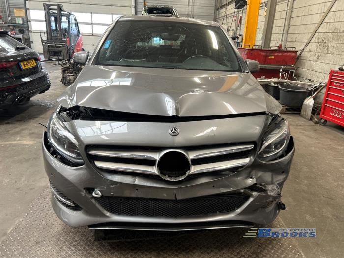 Mercedes B 1.5 B-180 CDI,d 16V Sloopvoertuig (2017, Grijs)