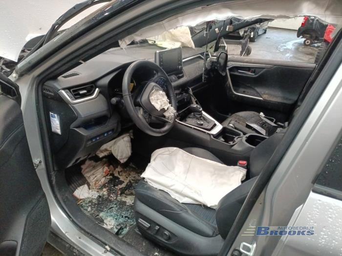 Toyota RAV4 2.5 Hybrid 16V AWD Sloopvoertuig (2020, Grijs)