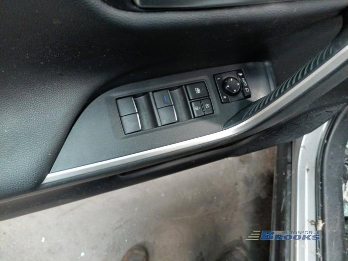 Toyota RAV4 2.5 Hybrid 16V AWD Sloopvoertuig (2020, Grijs)