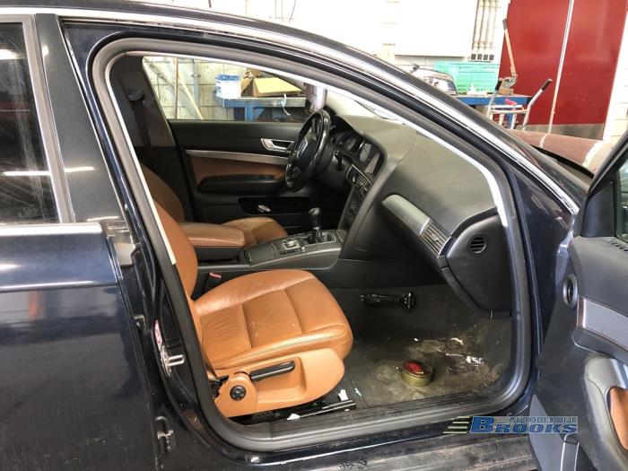 Audi A6 2.4 V6 24V Sloopvoertuig (2004, Blauw)