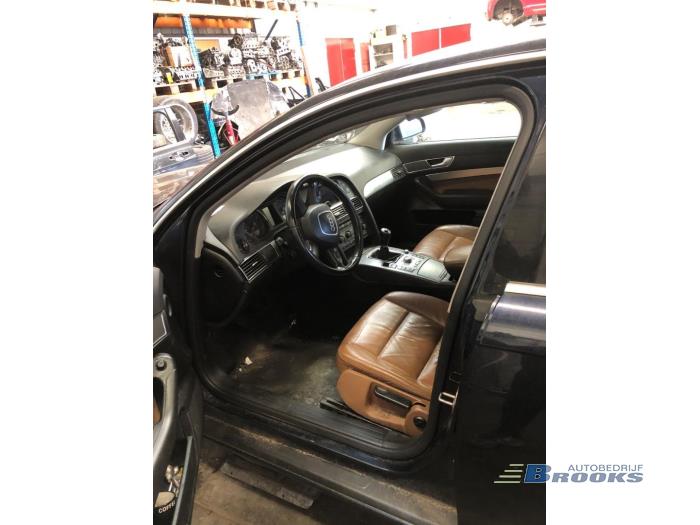 Audi A6 2.4 V6 24V Sloopvoertuig (2004, Blauw)