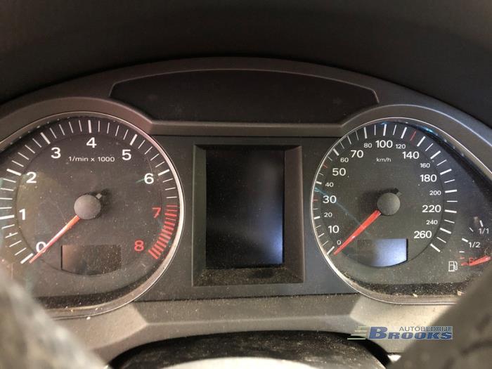 Audi A6 2.4 V6 24V Sloopvoertuig (2004, Blauw)