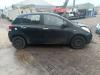 Toyota Yaris II 1.33 16V Dual VVT-I Sloopvoertuig (2010, Zwart)