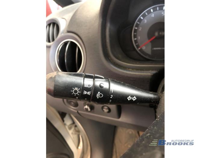 Mitsubishi Colt 1.1 12V Sloopvoertuig (2012, Wit)