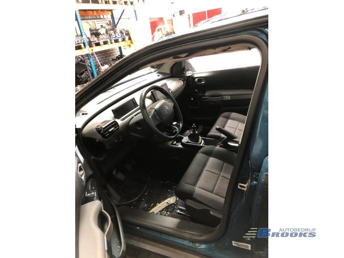 Citroen C4 Cactus 1.2 PureTech 130 12V Sloopvoertuig (2018, Metallic, Blauw)