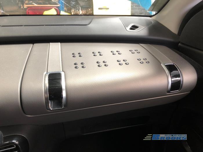 Citroen C4 Cactus 1.2 PureTech 130 12V Sloopvoertuig (2018, Metallic, Blauw)