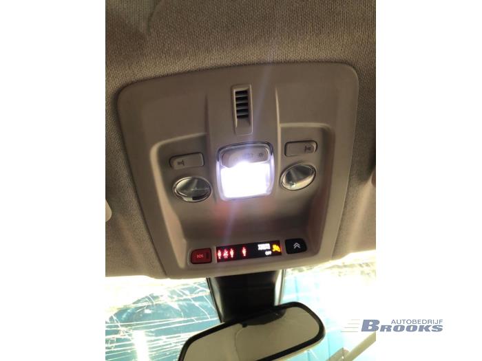 Citroen C4 Cactus 1.2 PureTech 130 12V Sloopvoertuig (2018, Metallic, Blauw)