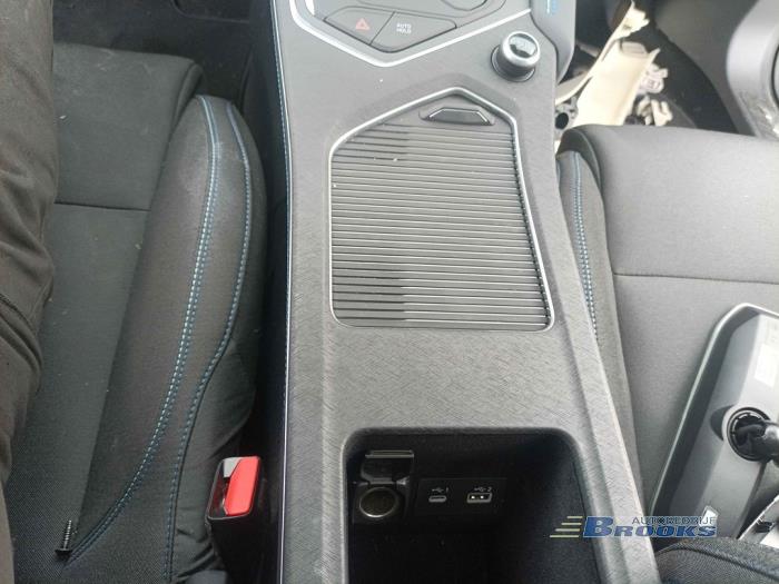 Lynk & Co 01 1.5 PHEV Sloopvoertuig (2021, Blauw)