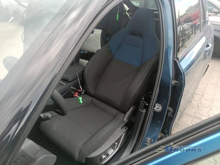 Lynk & Co 01 1.5 PHEV Sloopvoertuig (2021, Blauw)