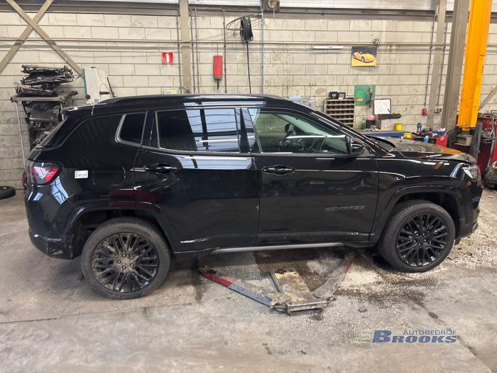 Jeep Compass II 1.3 4XE 240 16V 4x4 Sloopvoertuig (2022, Zwart)