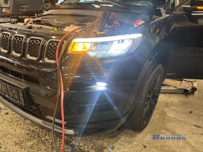 Jeep Compass II 1.3 4XE 240 16V 4x4 Sloopvoertuig (2022, Zwart)