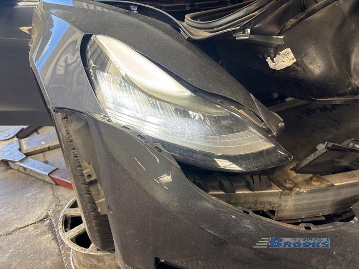 Tesla Model 3 Long Range AWD 75 kWh Sloopvoertuig (2019, Grijs)