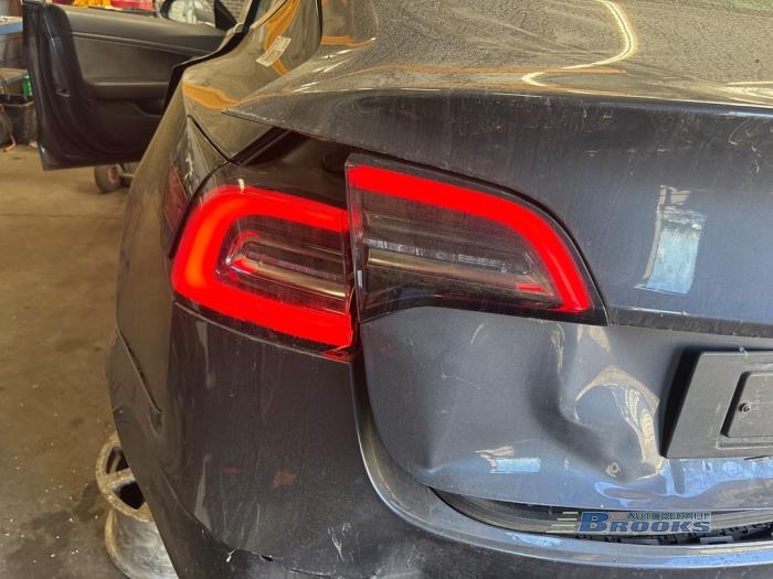 Tesla Model 3 Long Range AWD 75 kWh Sloopvoertuig (2019, Grijs)