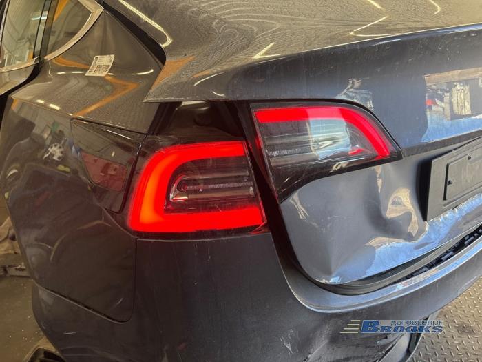 Tesla Model 3 Long Range AWD 75 kWh Sloopvoertuig (2019, Grijs)