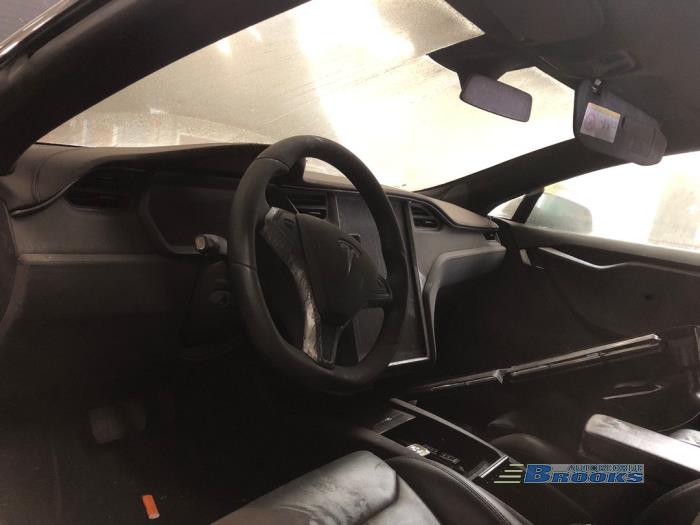 Tesla Model S 100D Sloopvoertuig (2018, Zwart)