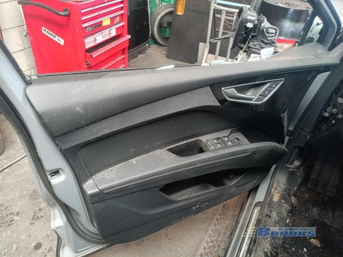 Audi Q4 Sportback 40 e-tron Sloopvoertuig (2022, Grijs)