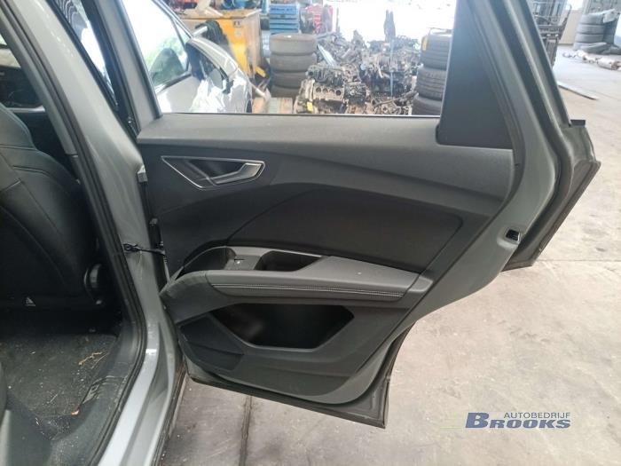 Audi Q4 Sportback 40 e-tron Sloopvoertuig (2022, Grijs)