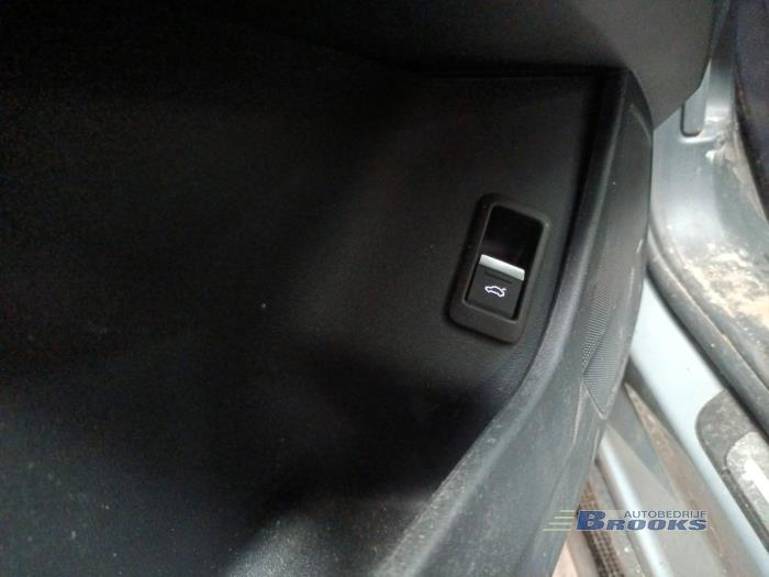 Audi Q4 Sportback 40 e-tron Sloopvoertuig (2022, Grijs)