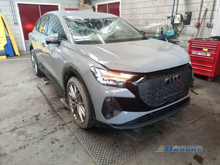 Audi Q4 Sportback 40 e-tron Sloopvoertuig (2022, Grijs)