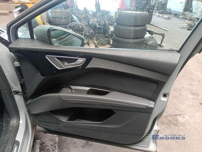 Audi Q4 Sportback 40 e-tron Sloopvoertuig (2022, Grijs)