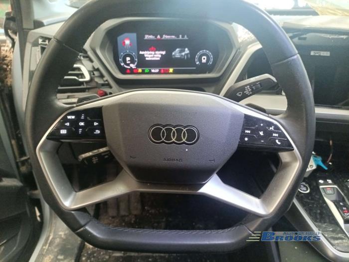 Audi Q4 Sportback 40 e-tron Sloopvoertuig (2022, Grijs)