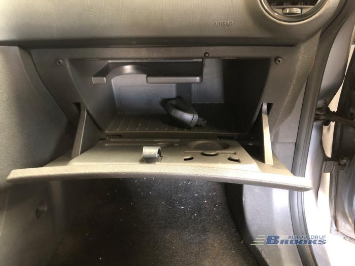 Opel Corsa D 1.3 CDTi 16V ecoFLEX Sloopvoertuig (2008, Grijs)