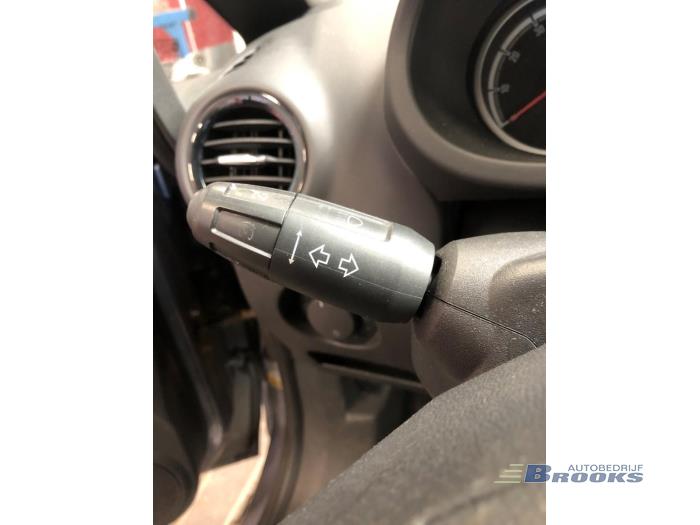 Opel Corsa D 1.4 16V Twinport Sloopvoertuig (2007, Grijs)