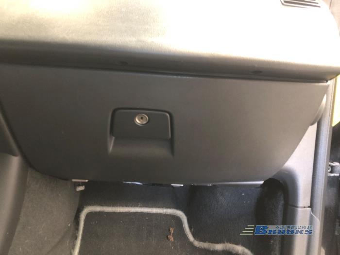 Volvo V50 1.6 D 16V Sloopvoertuig (2005, Zwart)