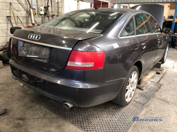 Audi A6 3.2 V6 24V FSI Quattro Sloopvoertuig (2004, Grijs)