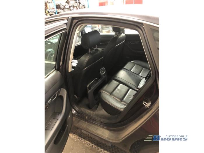 Audi A6 3.2 V6 24V FSI Quattro Sloopvoertuig (2004, Grijs)