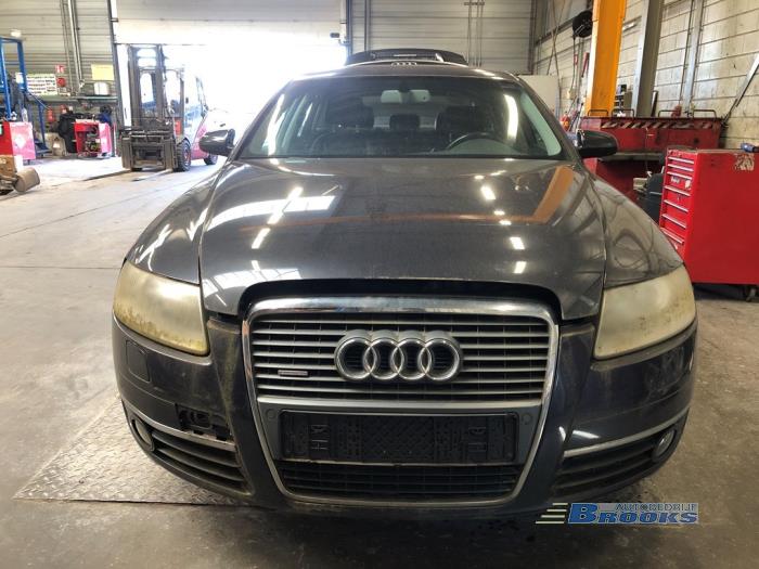 Audi A6 3.2 V6 24V FSI Quattro Sloopvoertuig (2004, Grijs)