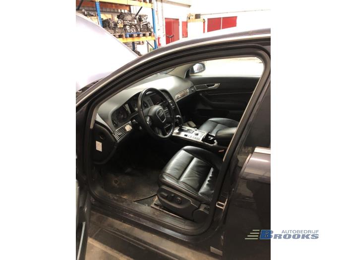 Audi A6 3.2 V6 24V FSI Quattro Sloopvoertuig (2004, Grijs)