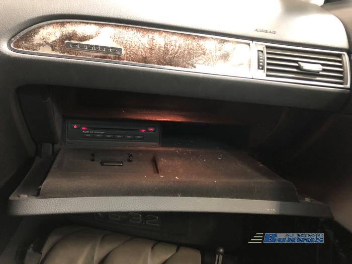 Audi A6 3.2 V6 24V FSI Quattro Sloopvoertuig (2004, Grijs)