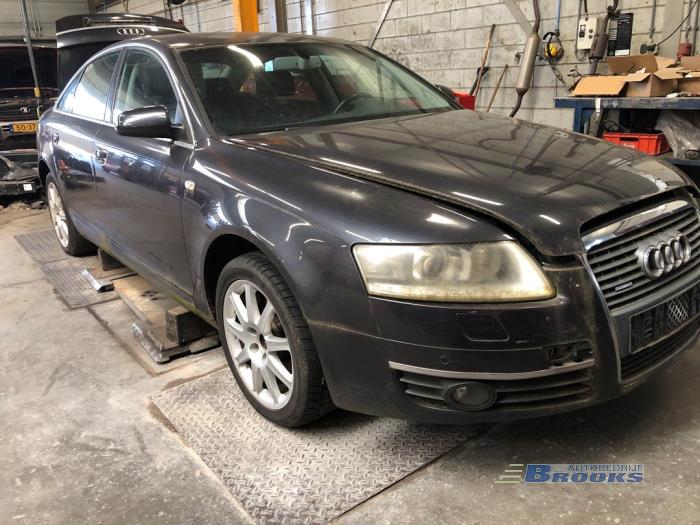 Audi A6 3.2 V6 24V FSI Quattro Sloopvoertuig (2004, Grijs)
