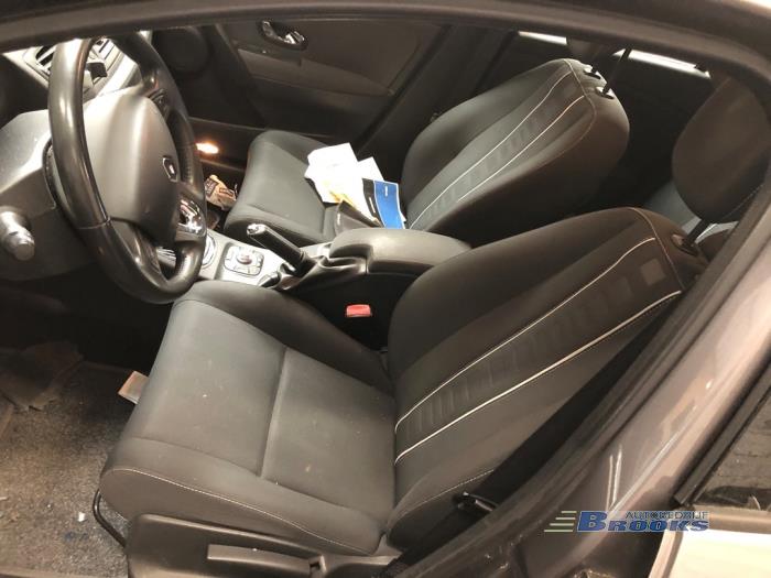 Renault Megane III Berline 1.5 dCi 110 Sloopvoertuig (2013, Grijs)