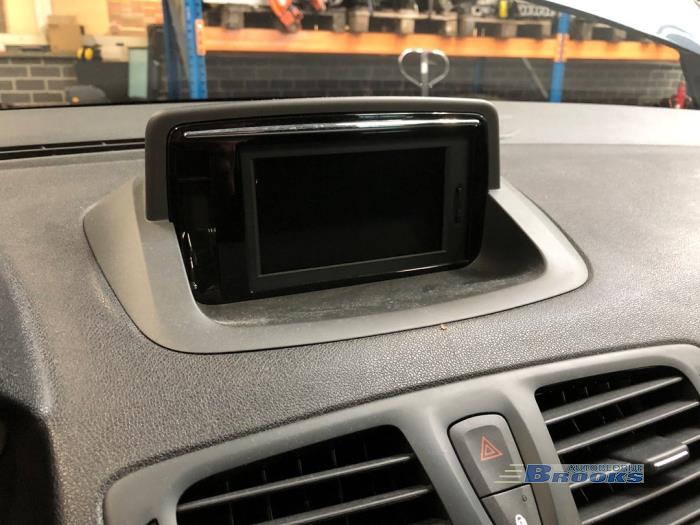 Renault Megane III Grandtour 1.2 16V TCE 130 Sloopvoertuig (2015, Titanium, Grijs)