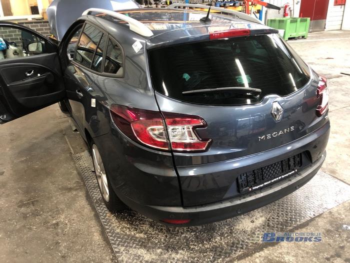 Renault Megane III Grandtour 1.2 16V TCE 130 Sloopvoertuig (2015, Titanium, Grijs)