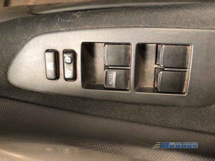 Toyota Auris 1.6 Dual VVT-i 16V Sloopvoertuig (2007, Grijs)