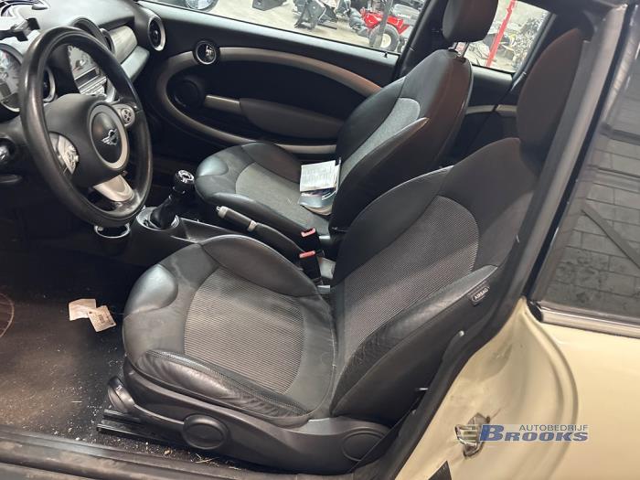 Mini Clubman 1.6 16V Cooper Sloopvoertuig (2008, Wit)