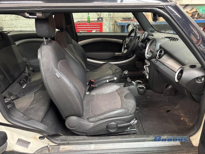 Mini Clubman 1.6 16V Cooper Sloopvoertuig (2008, Wit)