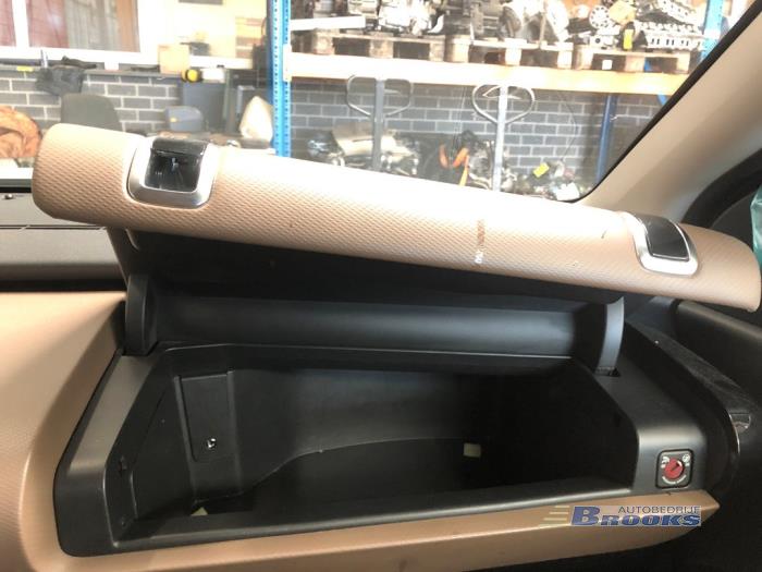 Citroen C4 Cactus 1.2 PureTech 82 12V Sloopvoertuig (2018, Wit, Blank)