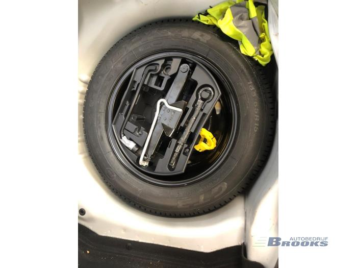 Citroen C4 Cactus 1.2 PureTech 82 12V Sloopvoertuig (2018, Wit, Blank)