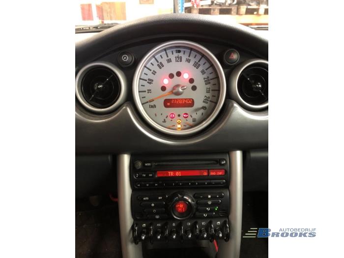 Mini Mini One/Cooper 1.6 16V Cooper Sloopvoertuig (2004, Zwart)