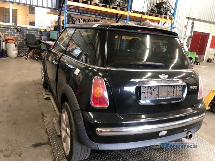 Mini Mini One/Cooper 1.6 16V Cooper Sloopvoertuig (2004, Zwart)
