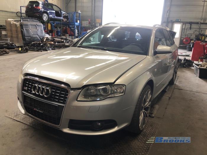 Audi A4 Avant 2.0 TDI Sloopvoertuig (2008, Grijs)
