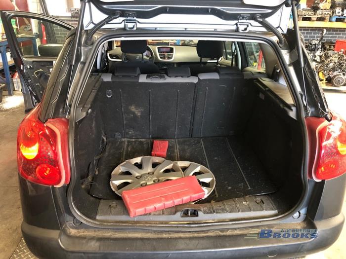 Peugeot 207 SW 1.4 16V Vti Sloopvoertuig (2008, Zilvergrijs, Moonmist)