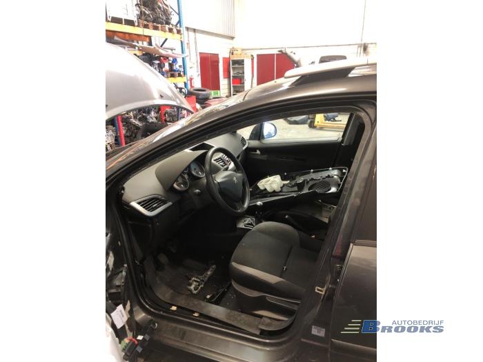 Peugeot 207 SW 1.4 16V Vti Sloopvoertuig (2008, Zilvergrijs, Moonmist)