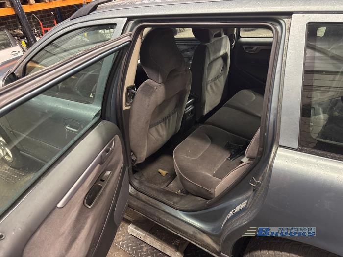 Volvo V70 2.4 D5 20V Sloopvoertuig (2002, Groen)