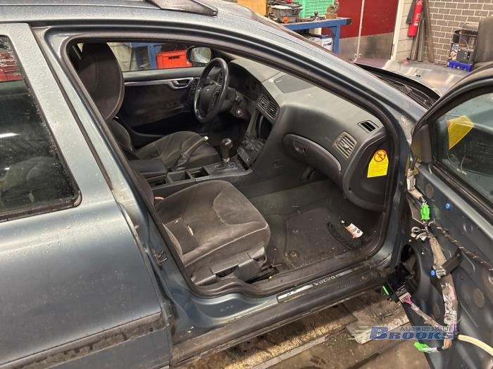 Volvo V70 2.4 D5 20V Sloopvoertuig (2002, Groen)