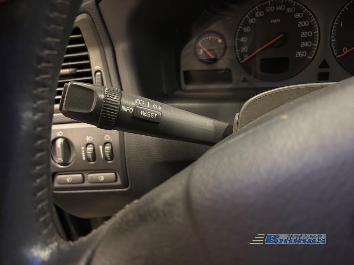 Volvo V70 2.4 D5 20V Sloopvoertuig (2002, Groen)